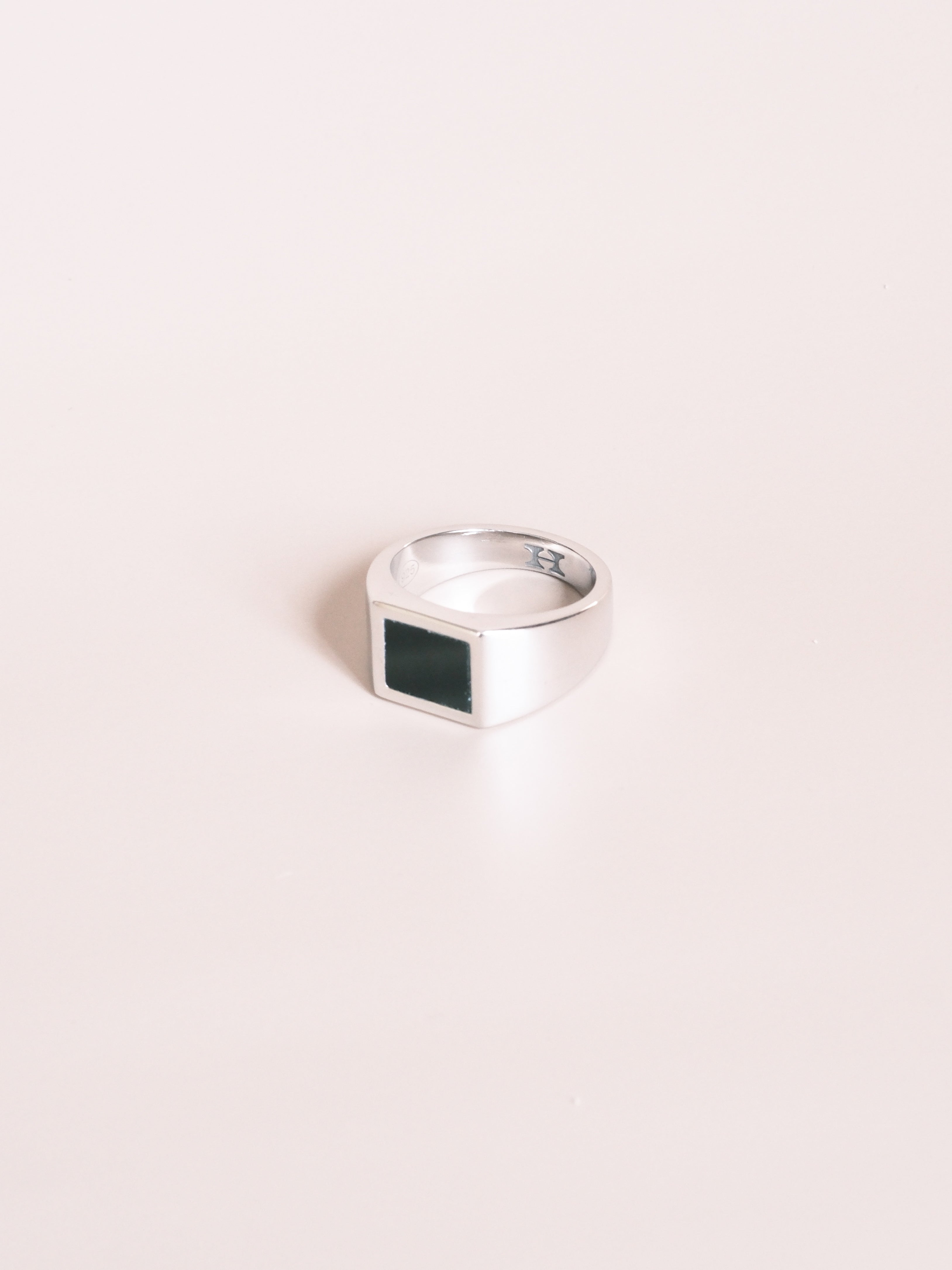 Black Onyx Heavyweight Ring